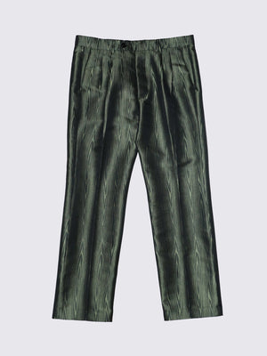 PLEATED TROUSER WOODWORK